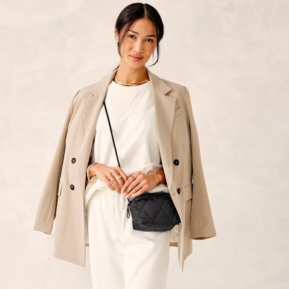 Featherweight Blake Crossbody - Picture 3 of 5